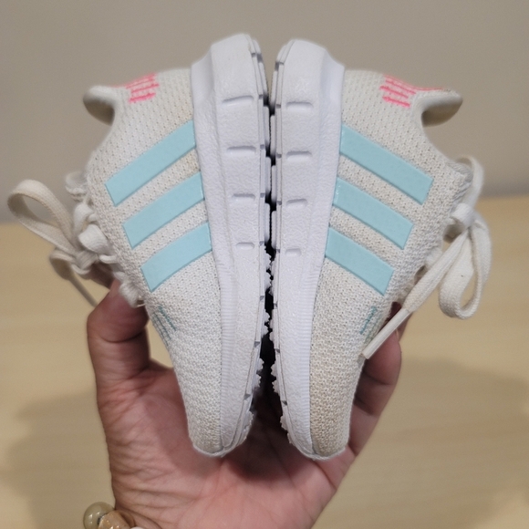 Adidas Swift Run 1.0 Kids Sneakers - Sz 5K - Picture 5 of 12